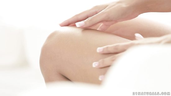 HD shoot of Layla Sin getting smashed hardcore