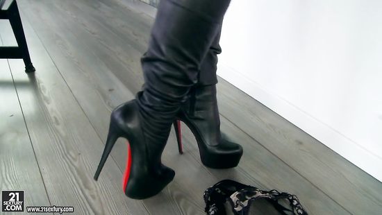 Milf deepthroats giant schlong and gets rammed hard