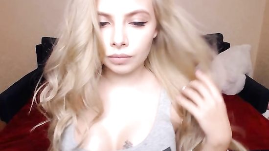 Lad licking fluid from dame's soaked pussy