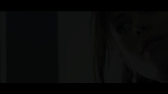 Hunk sapping juice from dame's dripping coochie