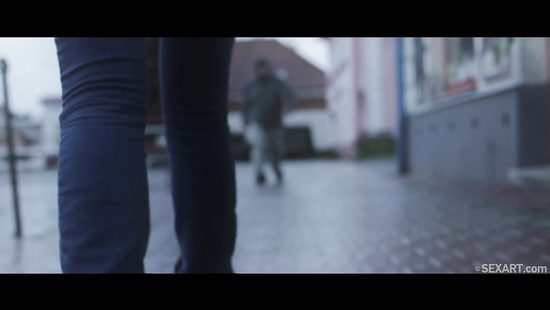 Sultry babe wants nothing short of orgasm