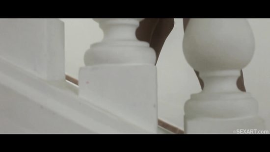 Sultry babe wants nothing short of orgasm