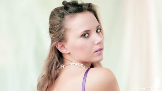 Blonde showing her killer ass, curves, and natural titties