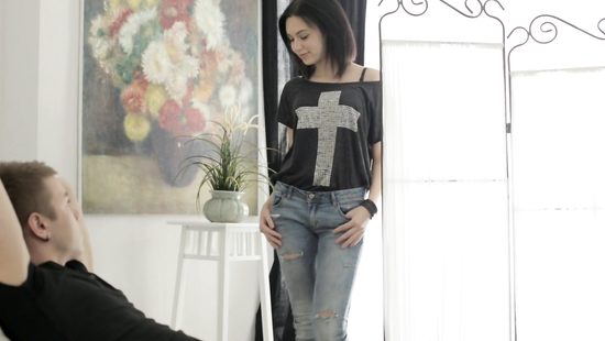 Steamy brunette withstanding rough sex