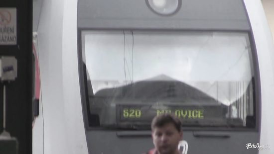 Romantic dude wined and fucked hot maiden