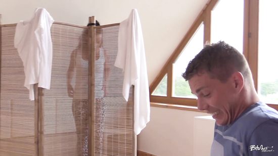 Romantic dude wined and fucked hot maiden