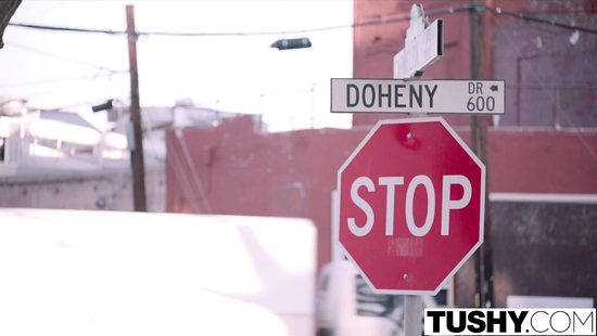 Affectionate sluts cooperating to drain dude's balls