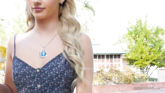 Bella Rose getting some at an open lawn