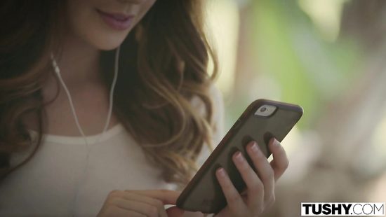 Monster junk penetrating whore's ass