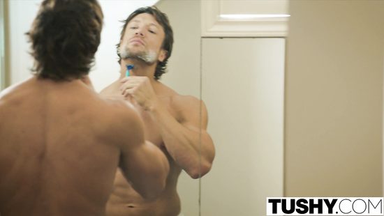 Whore doesn't mind getting fucked in either holes