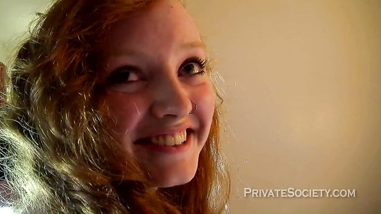 Amateur blonde lured to intense nailing