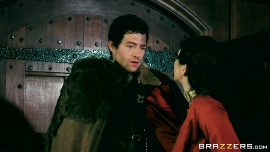 Hunk smashes two hotties in a retro xxx film