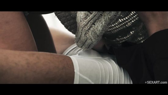 Dame can't ignore urge for sex