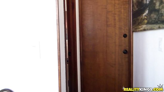 Lesbians in intense strapon drilling