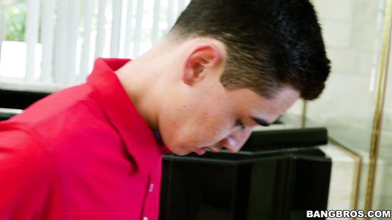 Hot bimbo smashed after getting off the shower