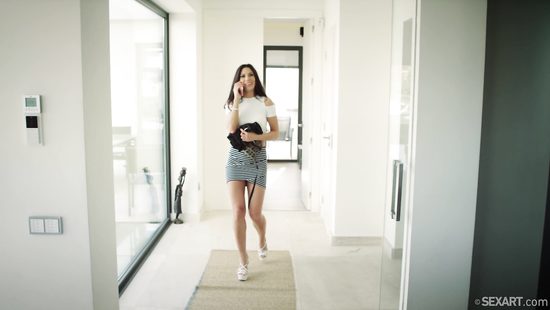 Joel Tomas devouring horny damsel