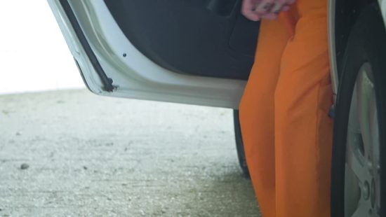 Dude feasting on pussy right after getting out of prison