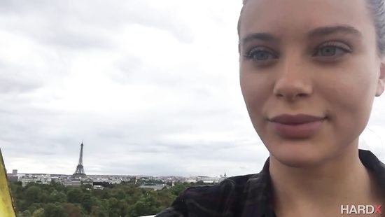 Manuel Ferrara drills his way up Lana Rhoades' ass