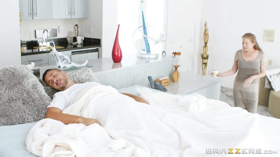 Tattooed brunette in a heated bedsex