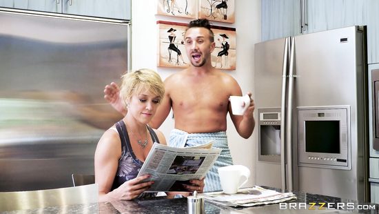 Hot wife treated to steamy morning sex