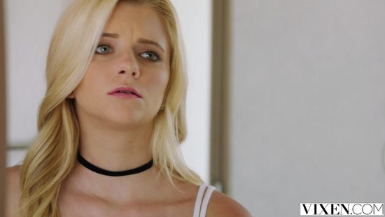 Riley Star gracefully handles Xander Corvus's huge dong