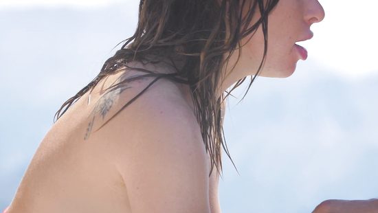 Perfect weather to sex up outdoors