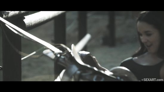 Dude's humongous junk broke slut's pussy