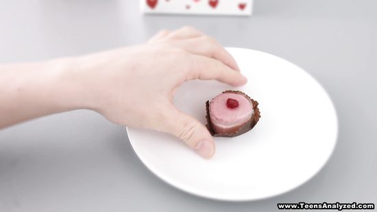 Chick smashed hardcore in the kitchen