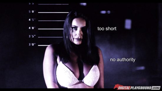 Stud getting creative with pussy eating