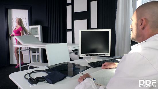 Busty Milf nailed roughly