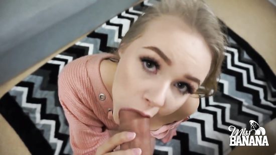 Miss Banana showing she's a terrific cowgirl