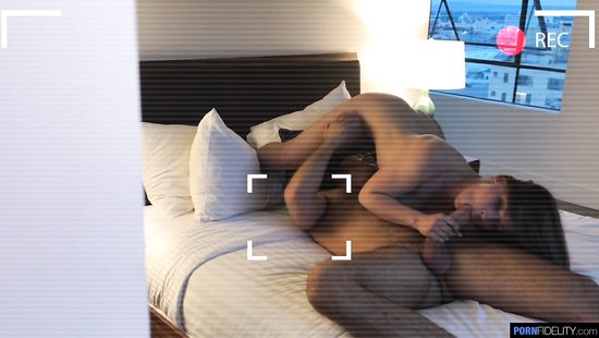 Kinky Sloan Harper screams while achieving orgasm