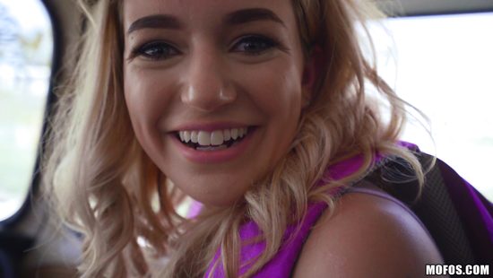 College slut deepthroats a lucky random guy