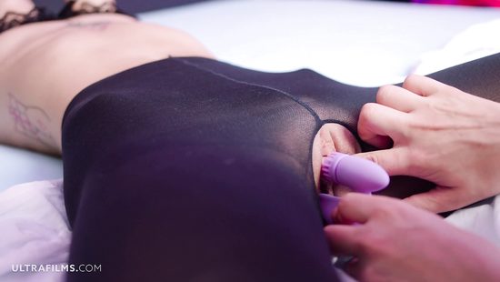 BDSM addicted lesbians enjoy pussy toying