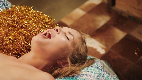 Couple likes experimenting in sex