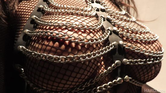 Asian cutie fucked in ass