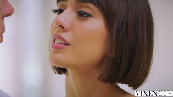 Short-haired brunette is screwed