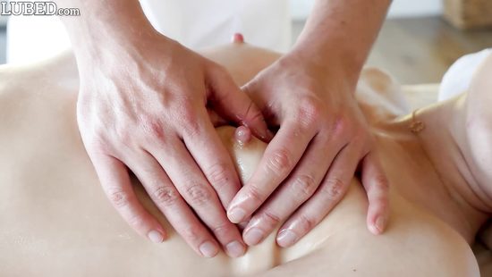 Massage session goes hardcore