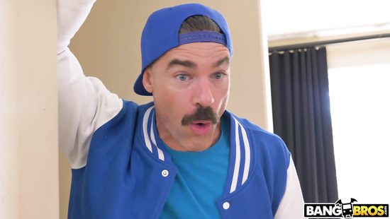 Gardened is banging curvy MILF