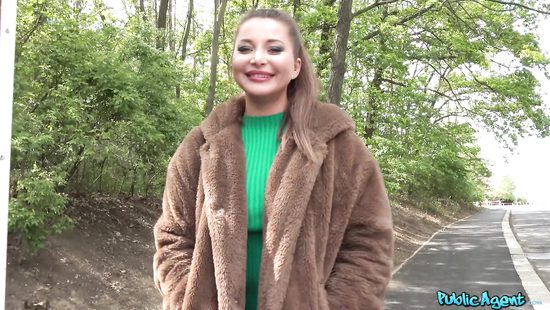 Amateur babe fucks for money