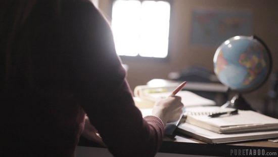 Lesbian sex in locker room