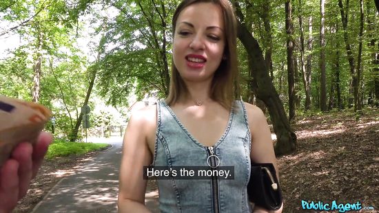 Chick sucks shaft in woods