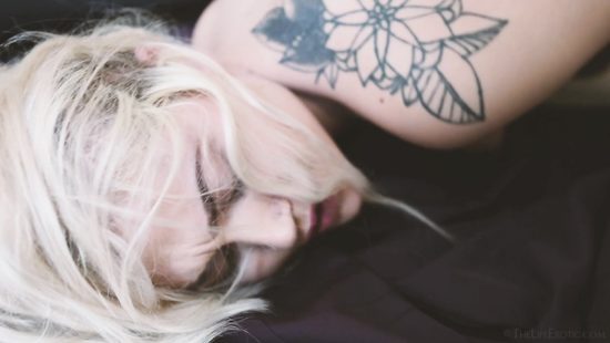 Violet Devine does self bondage