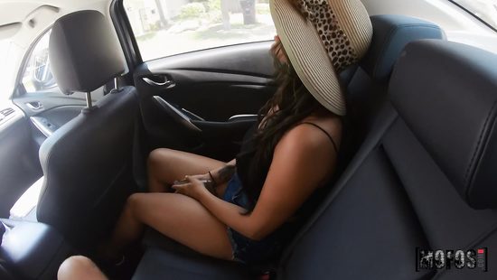 Bootylicious babe fucks so well