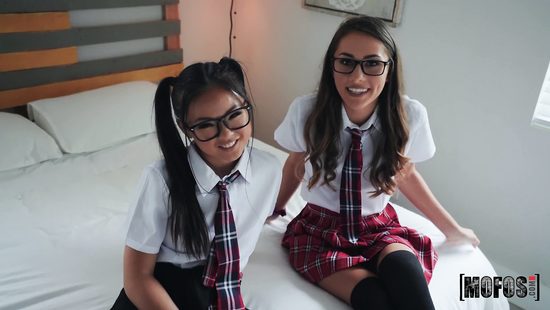 Schoolgirls are fucked by professor