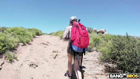 Inked blonde gives outdoor blowjob