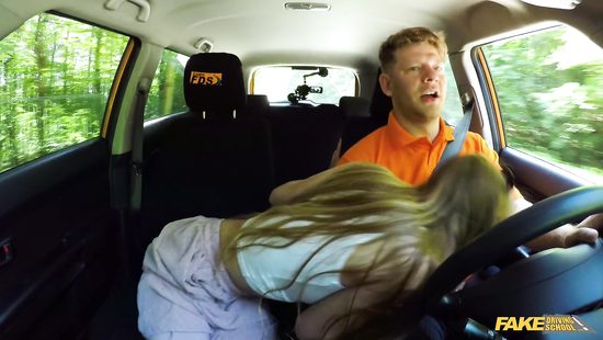 Alexis Crystal is getting bonked