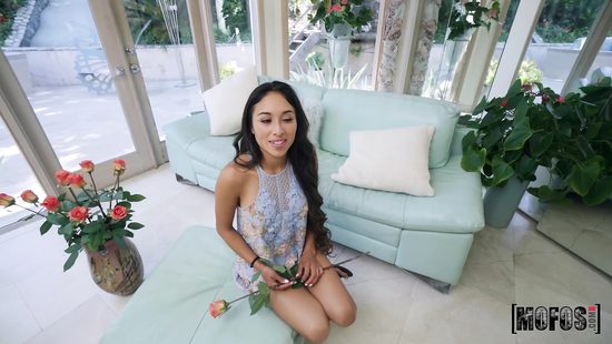 Girl craves for boyfriend's phallus