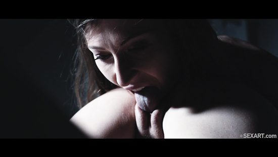 Lesbians enjoy in pussy licking