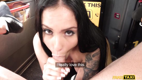 Inked girl fucking in car